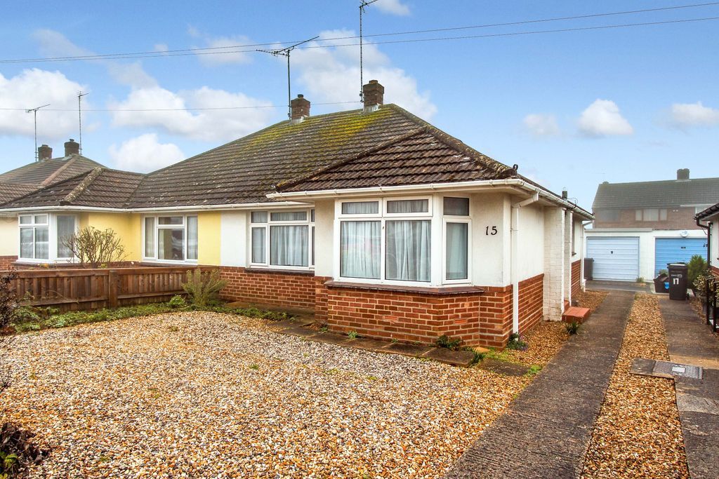2 bed semidetached bungalow for sale in Kenmore Drive, Yeovil BA21