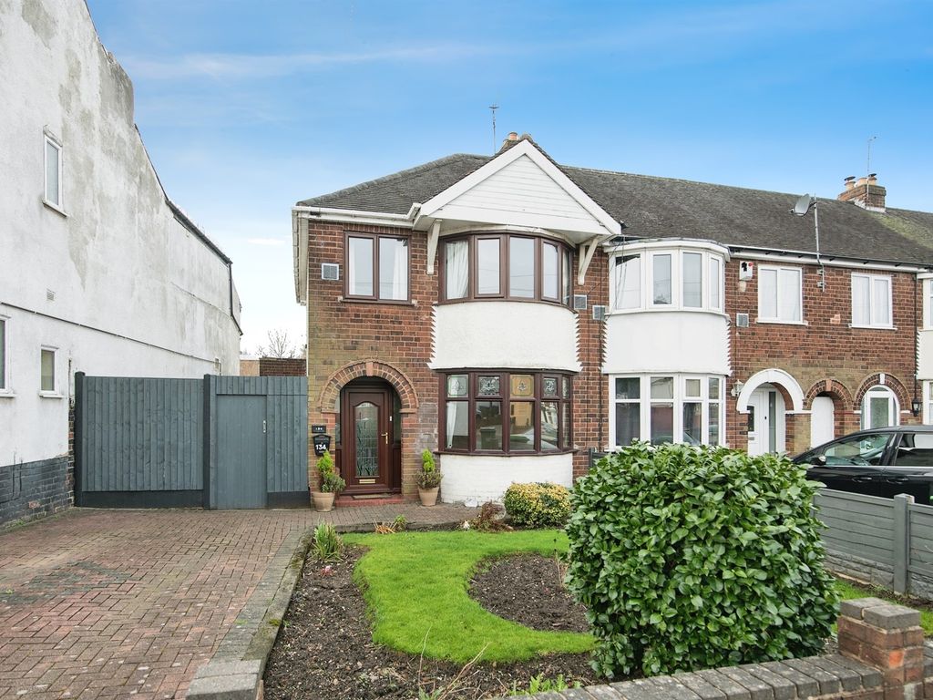 3 bed end terrace house for sale in Ashes Road, Oldbury B69, £200,000