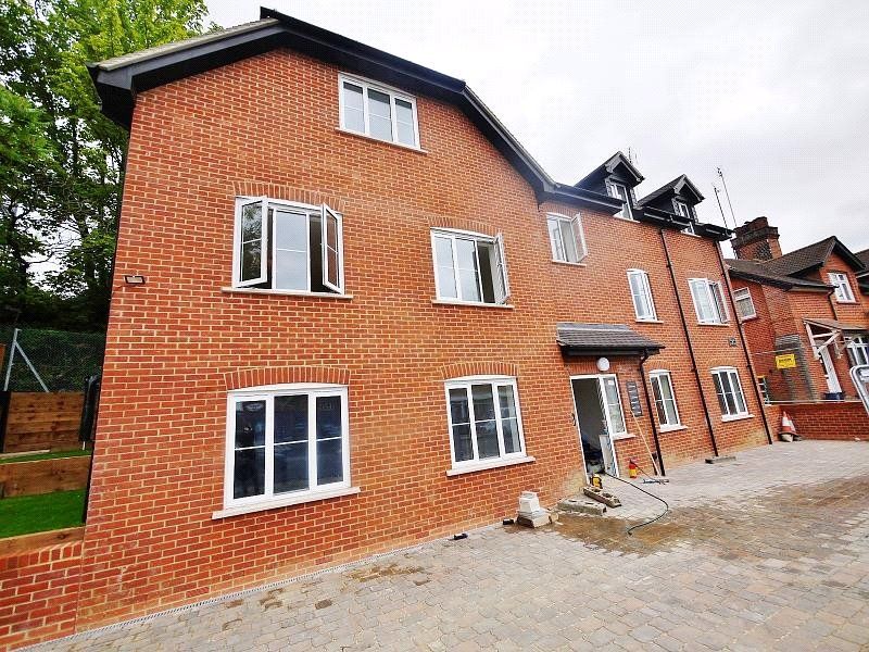 1 bed flat to rent in Rayleigh Road, Hutton, Brentwood CM13 Zoopla