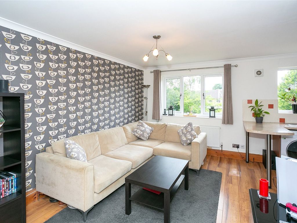 Courtlands Close, Watford, Hertfordshire WD24  