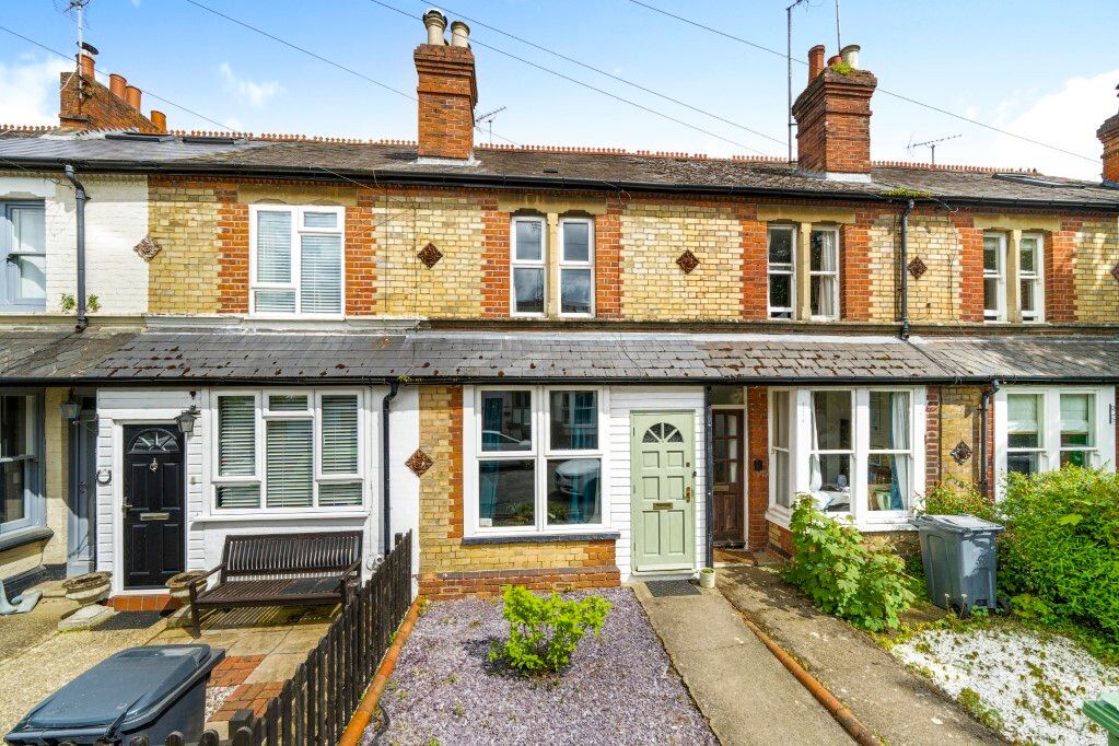 3 bed terraced house for sale in Thames Avenue, Pangbourne, Reading