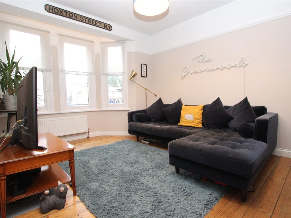 2 bed flat for sale in Woolwich Road, Charlton, London SE7, £325,000