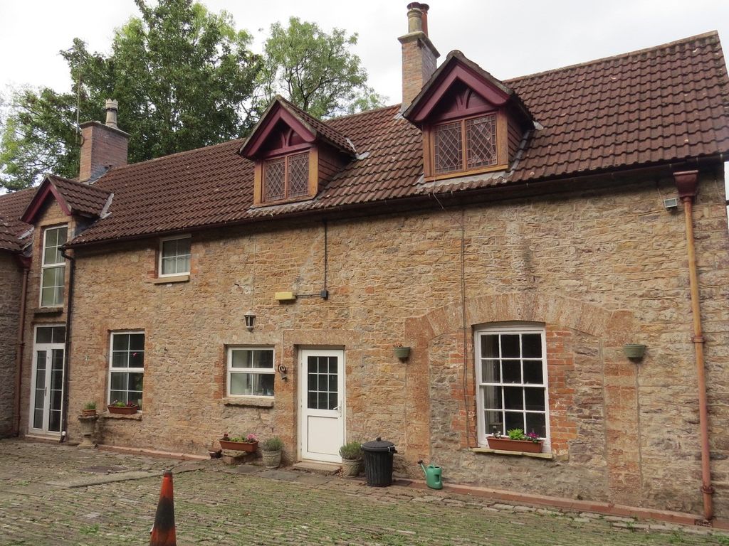 2 bed cottage to rent in Hill, North Somerset