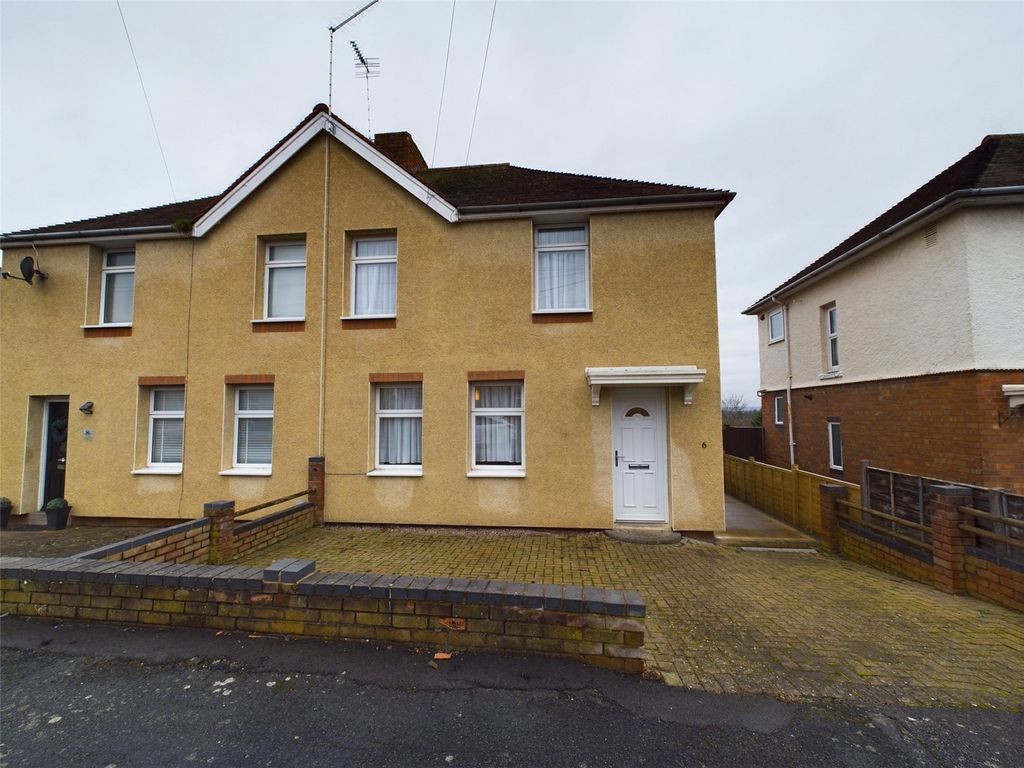 3 bed semidetached house for sale in Gorse Hill Road, Worcester