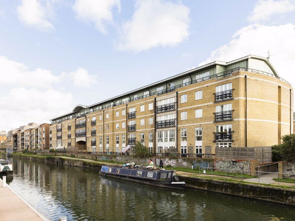 Locksons Close, London E14  