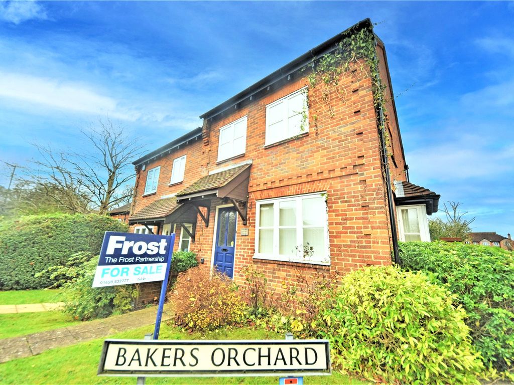 2 bed semidetached house for sale in Bakers Orchard, Wooburn Green