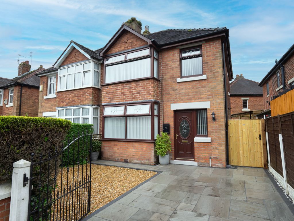 4 bed semidetached house for sale in Russell Avenue, Preston PR1, £