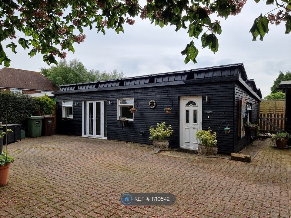 1 bed bungalow to rent in Maidstone Road, Paddock Wood TN12 Zoopla