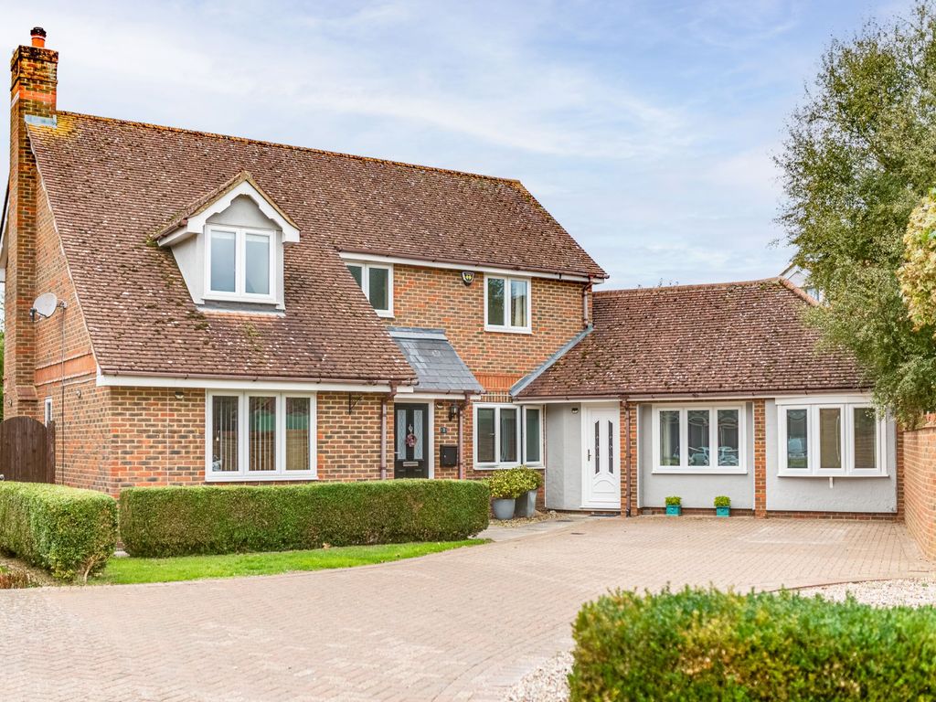 4 bed detached house for sale in Dragons Green, Sewards End, Saffron