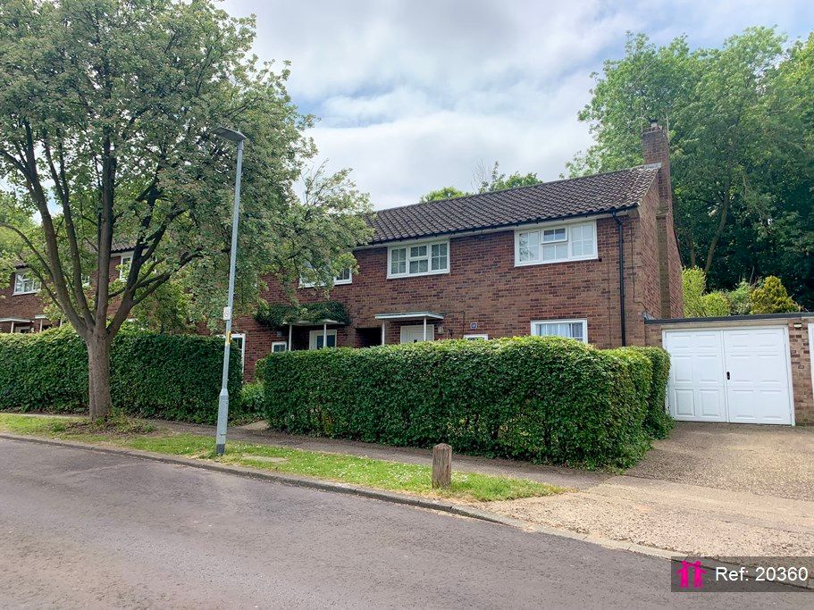 4 bed end terrace house for sale in Uplands, Welwyn Garden City AL8, £