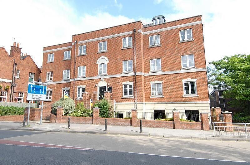 2 bed flat for sale in Castle Gate, 114 Castle Street, Reading