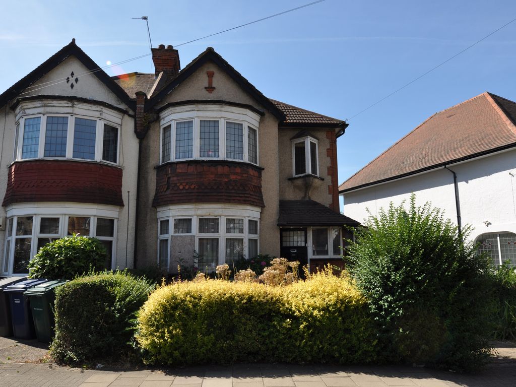 4 bed property for sale in 222 East End Road, East Finchley, London N2
