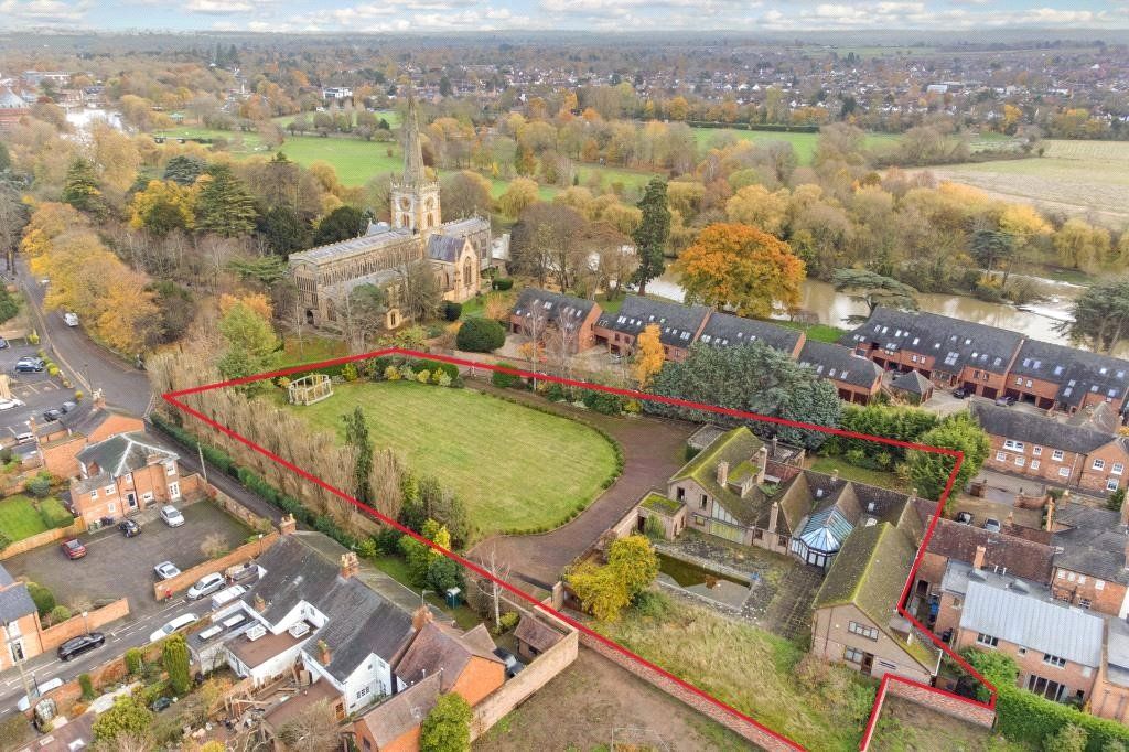 Land for sale in Mill Lane, StrattfordUponAvon, Warwickshire CV37, £