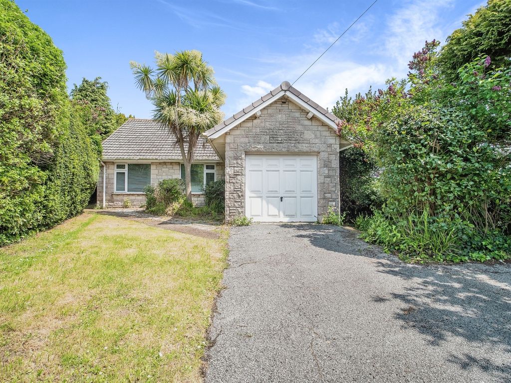 5 bed bungalow for sale in Collett Close, Preston, Weymouth DT3 - Zoopla