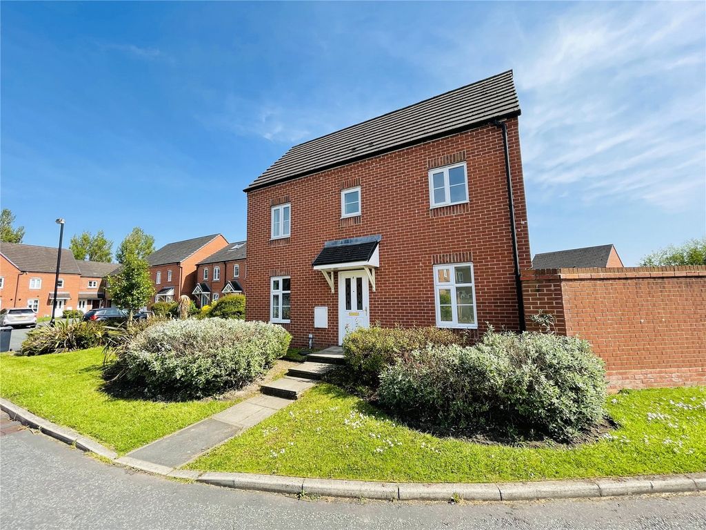3 bed end terrace house for sale in Fairfield Way, Wesham, Preston