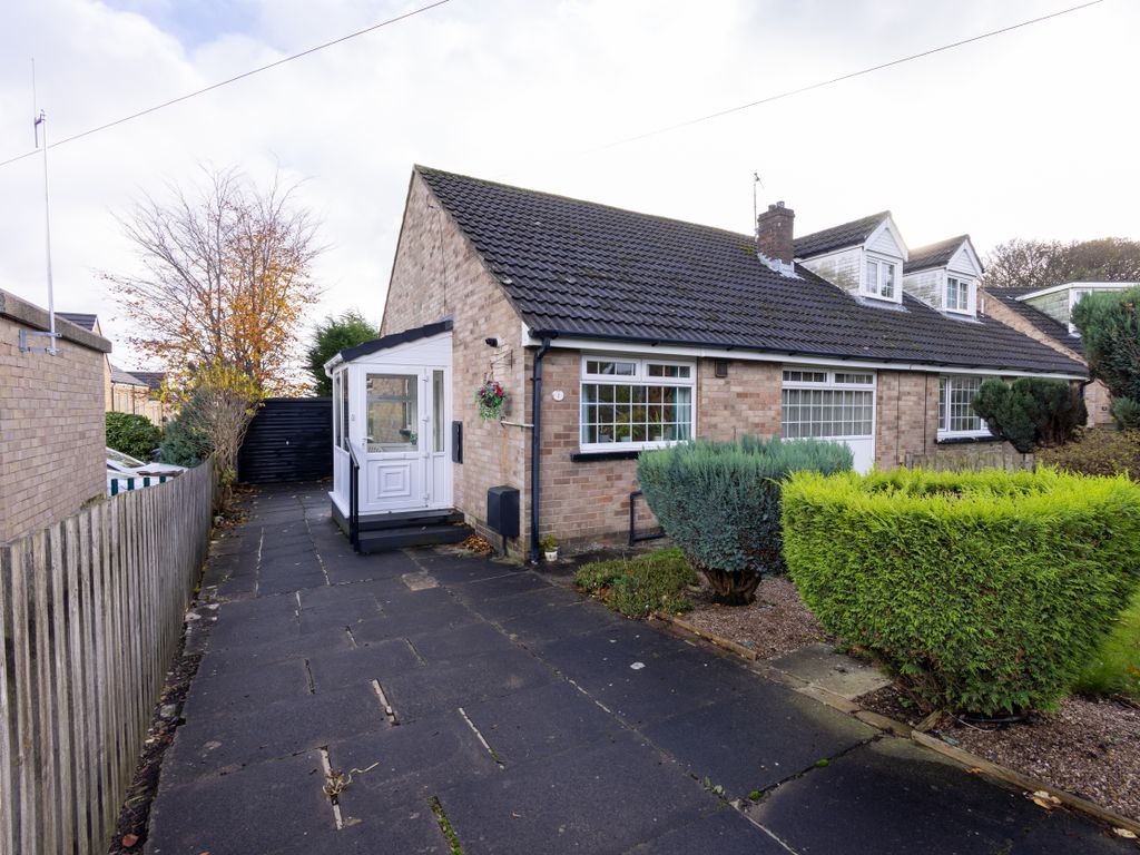 2 bed bungalow for sale in Heather Grove, Heaton, Bradford BD9 Zoopla