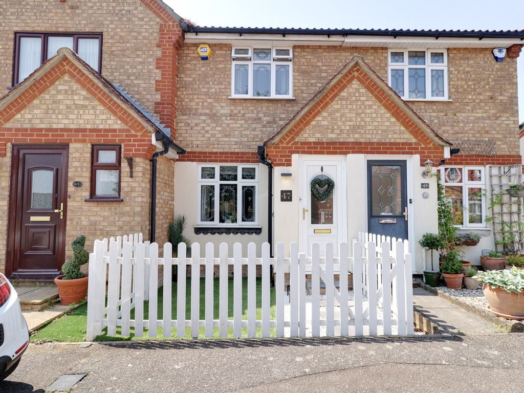 2 bed terraced house for sale in St Michaels Close, Aveley RM15 Zoopla