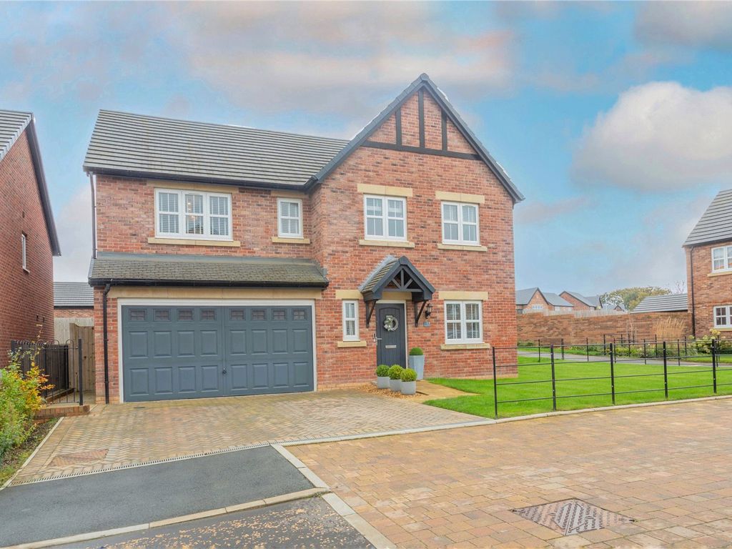 5 bed detached house for sale in Hawthorn Lane, Blackburn, Lancashire