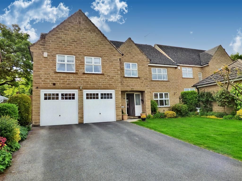 5 bed detached house for sale in Ellingdale, Effingham Road, Harden