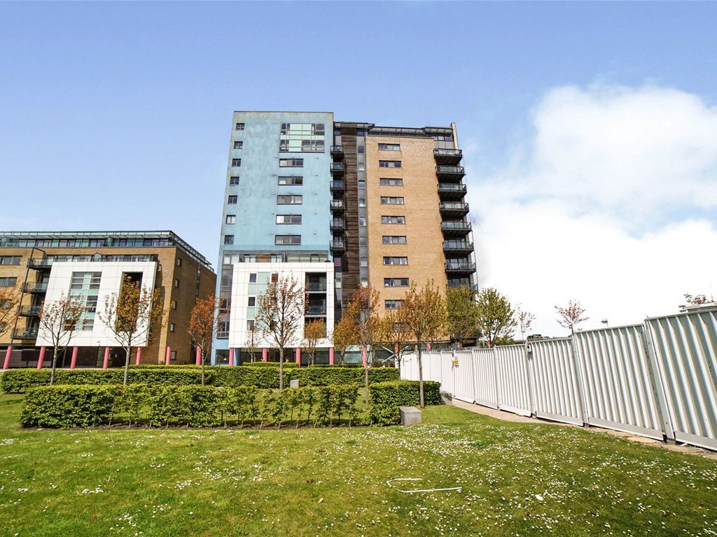 2 bed flat for sale in Lady Isle House, Prospect Place, Cardiff Bay