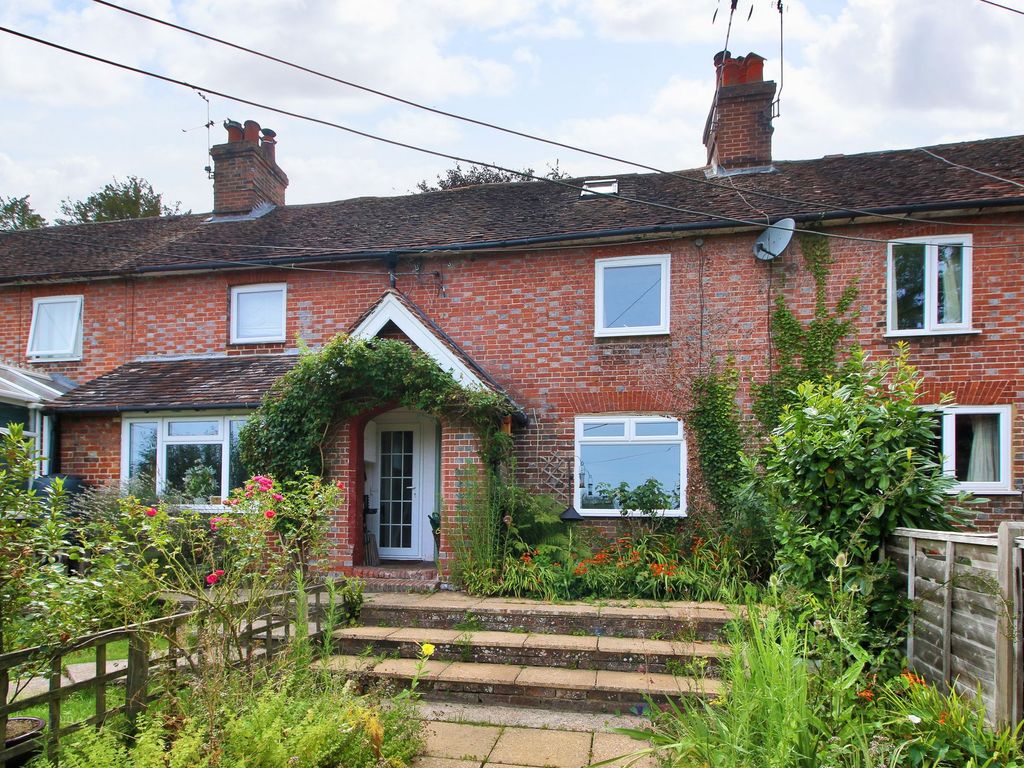 2 bed terraced house for sale in High Street, Maresfield TN22, £375,000