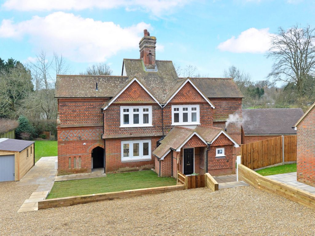 New home, 3 bed semidetached house for sale in Chiddingfold, Godalming GU8 Zoopla