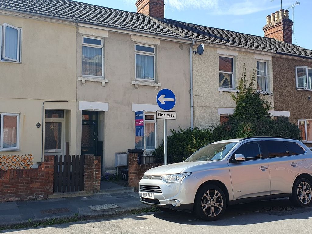 2 bed terraced house for sale in Chester Street, Swindon, Wiltshire SN1