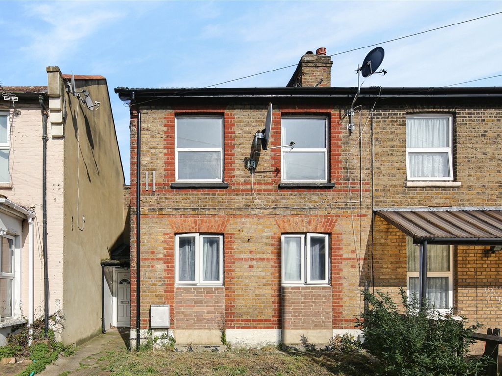 2 bed flat to rent in Idmiston Road, Stratford, London E15 Zoopla