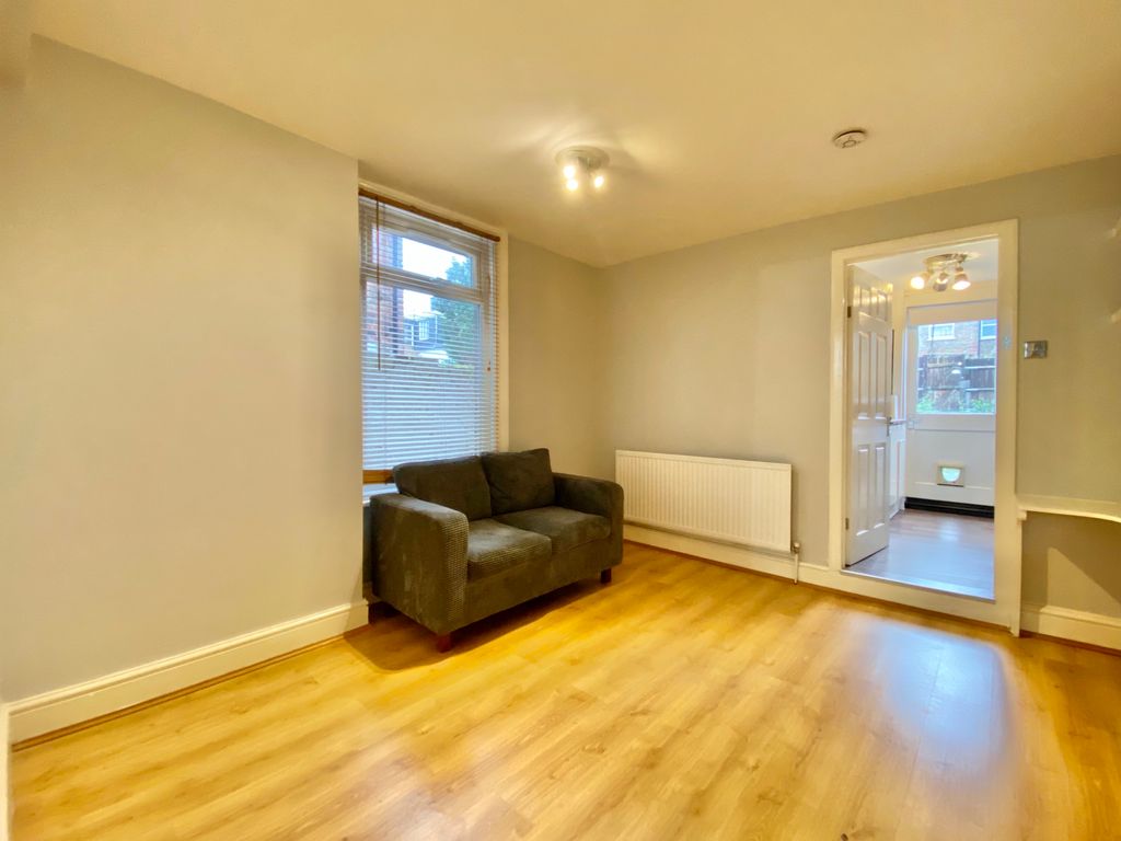 2 bed flat to rent in Albert Road, Hendon, London NW4 Zoopla