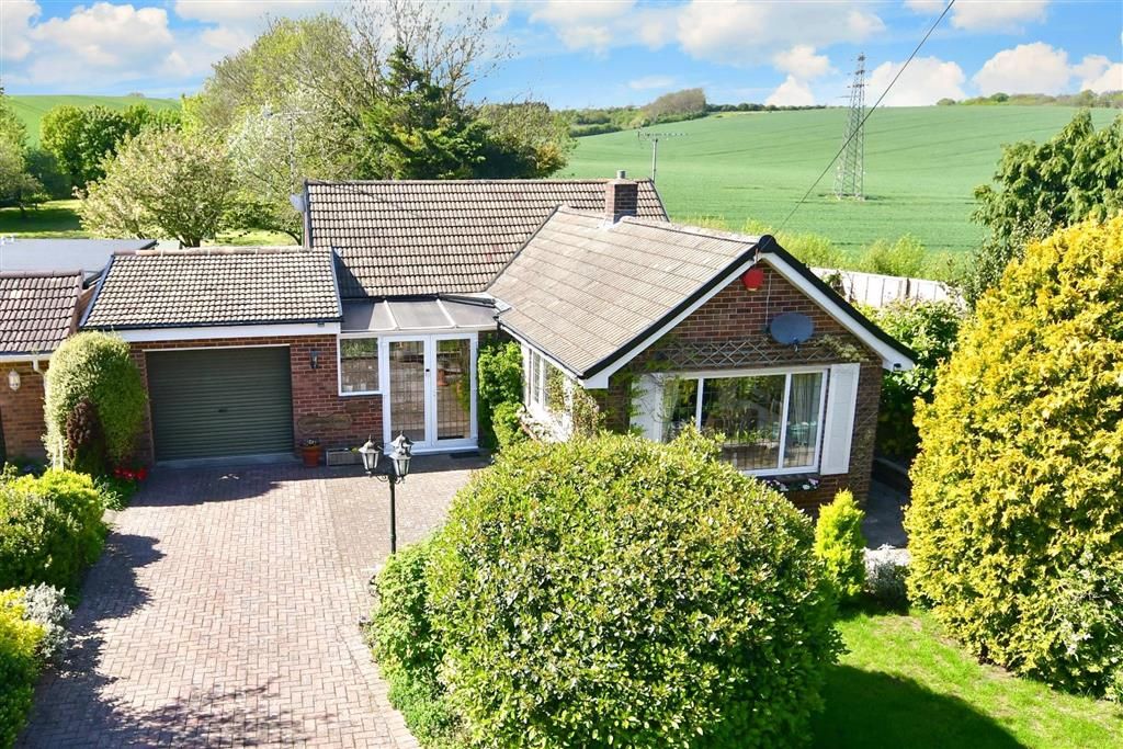2 bed detached bungalow for sale in Crete Road West, Folkestone, Kent