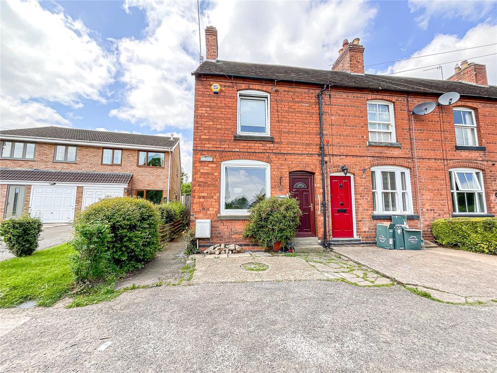2 bed end terrace house for sale in Hints Road, Hopwas, Tamworth