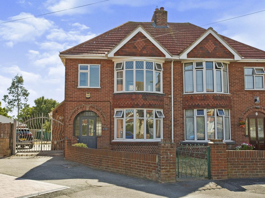 3 bed semidetached house for sale in Chantry Road, Gosport PO12 Zoopla