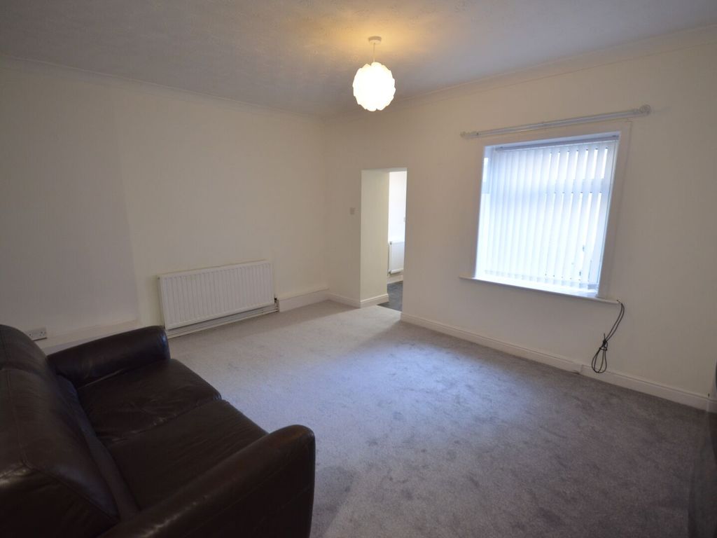 1 bed flat to rent in Union Road, Oswaldtwistle, Lancashire BB5, £450 pcm Zoopla