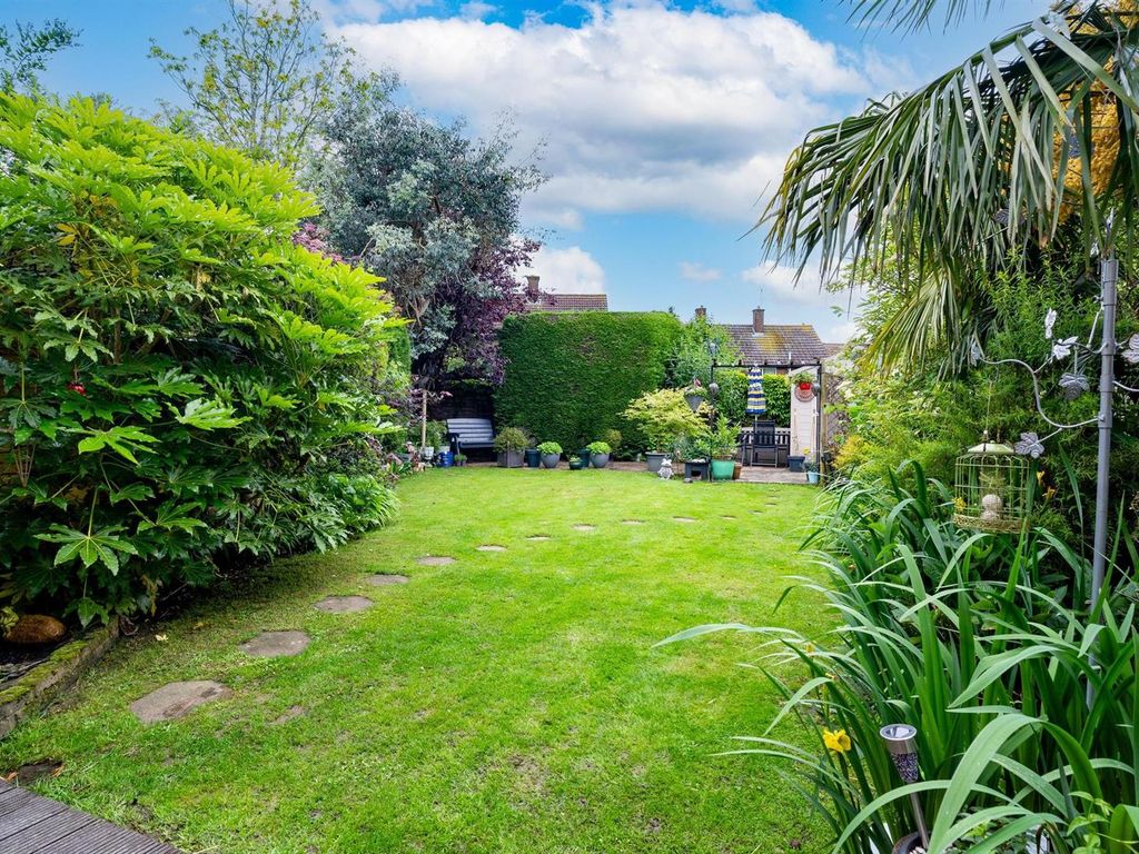 3 bed terraced house for sale in Grantham Green, Borehamwood WD6, £