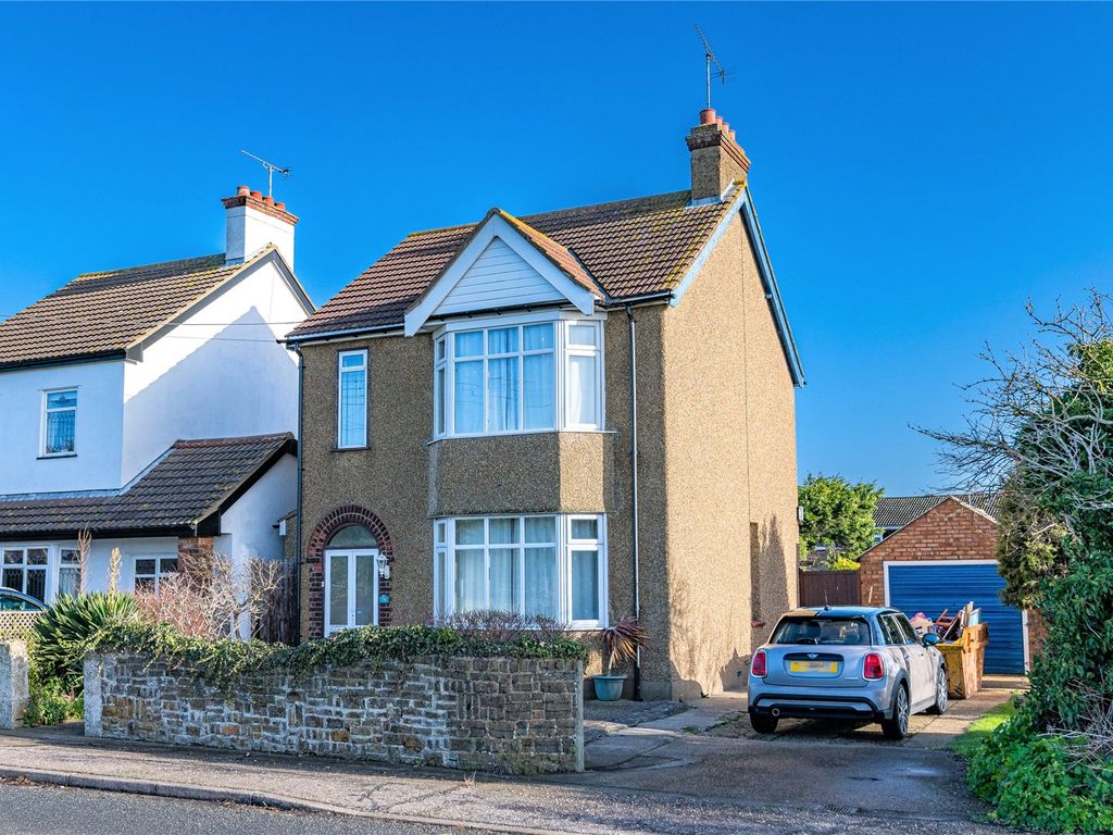 3 bed detached house for sale in Shoebury Road, Great Wakering, Essex