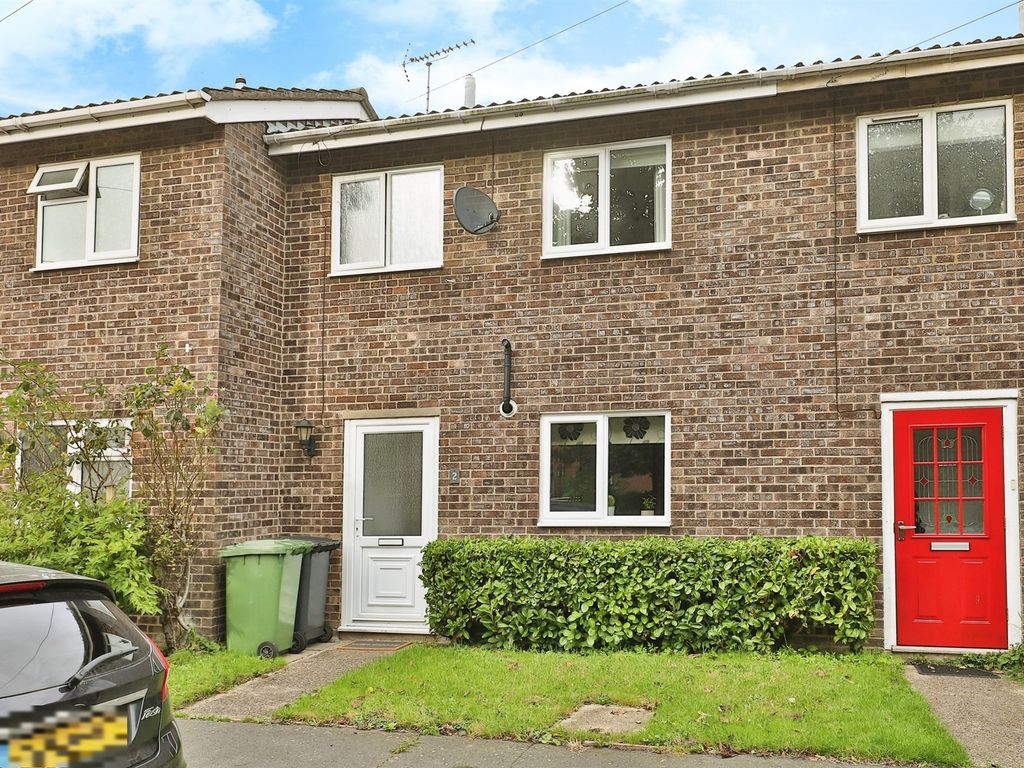 3 bed terraced house for sale in Carl Close, Dereham NR19, £175,000