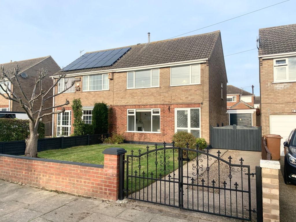 3 bed semidetached house for sale in St. Nicholas Drive, Grimsby DN37