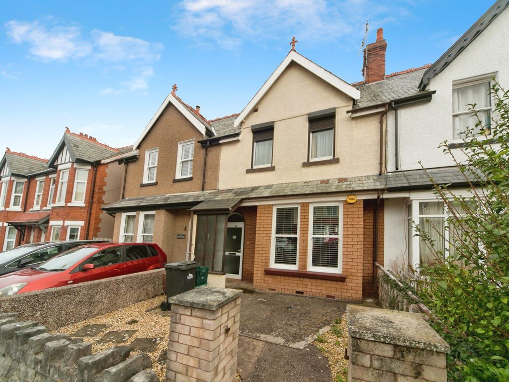 2 bed flat for sale in Wynnstay Road, Old Colwyn, Colwyn Bay, Conwy