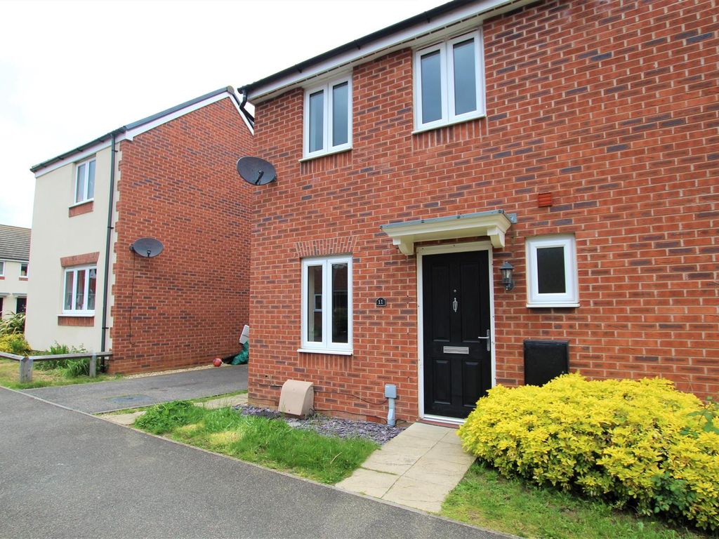 3 bed semidetached house to rent in Chimney Crescent, Irthlingborough