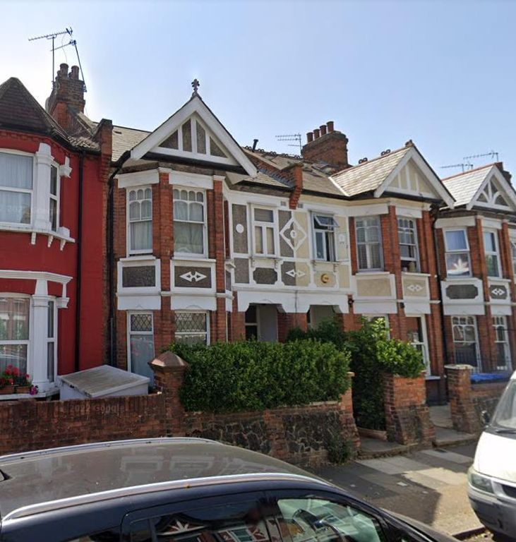3 bed flat for sale in Mora Road, London NW2 Zoopla