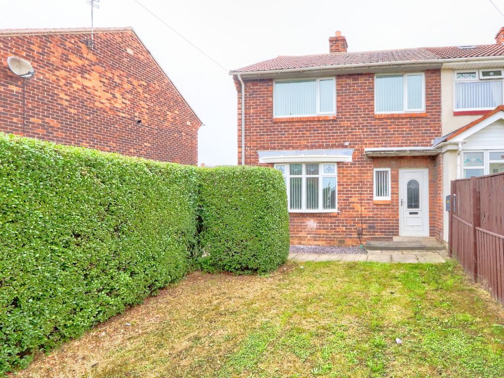 3 bed semidetached house for sale in The Greenway, Middlesbrough