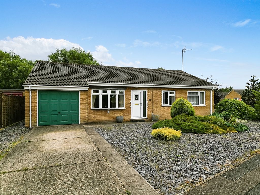3 bed detached bungalow for sale in Victory Road, Wisbech PE13, £