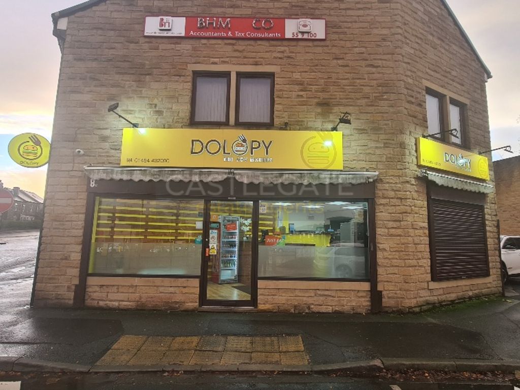 Dolopy, Spaines Road, Huddersfield, West Yorkshire HD2  