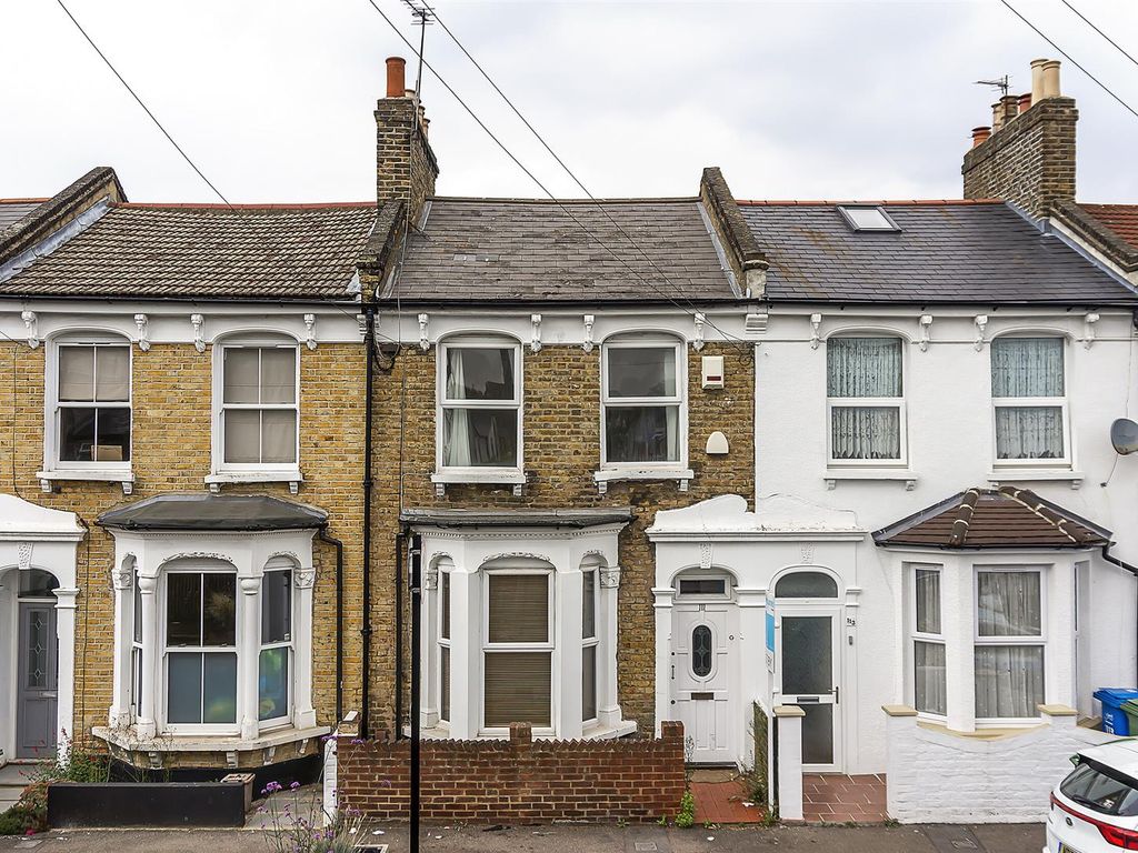 5 bed terraced house to rent in Fenham Road, Peckham, London SE15, £