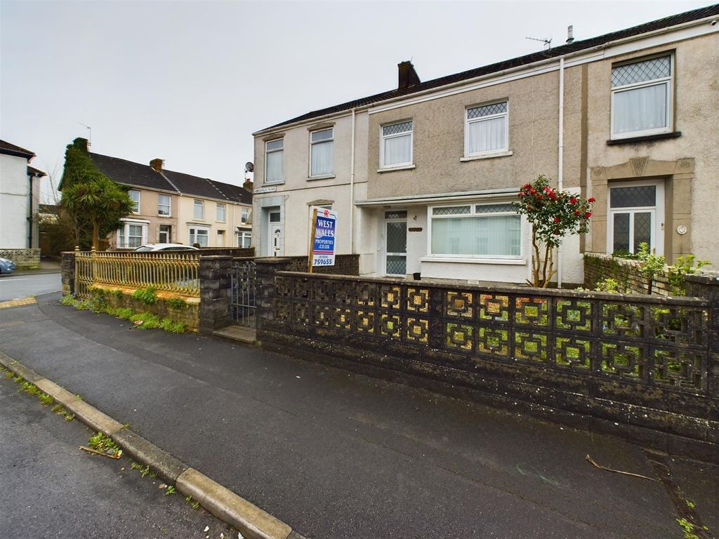 4 bed terraced house for sale in Lakefield Place, Llanelli SA15, £129,999 Zoopla