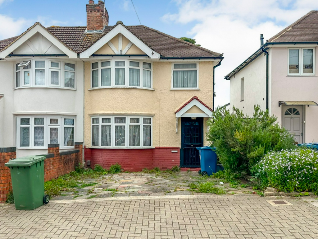 4 bed semidetached house for sale in Windsor Road, Harrow HA3, £575,000 Zoopla
