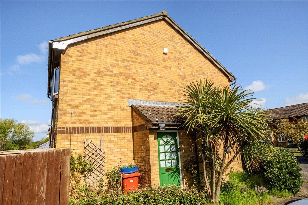 1 bed end terrace house for sale in Rabournmead Drive, Northolt