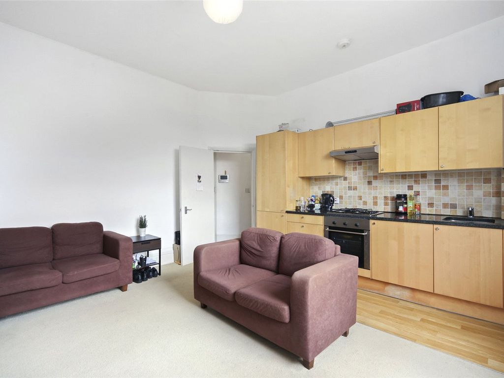 1 bed flat to rent in Uxbridge Road, London W12, £1,700 pcm Zoopla