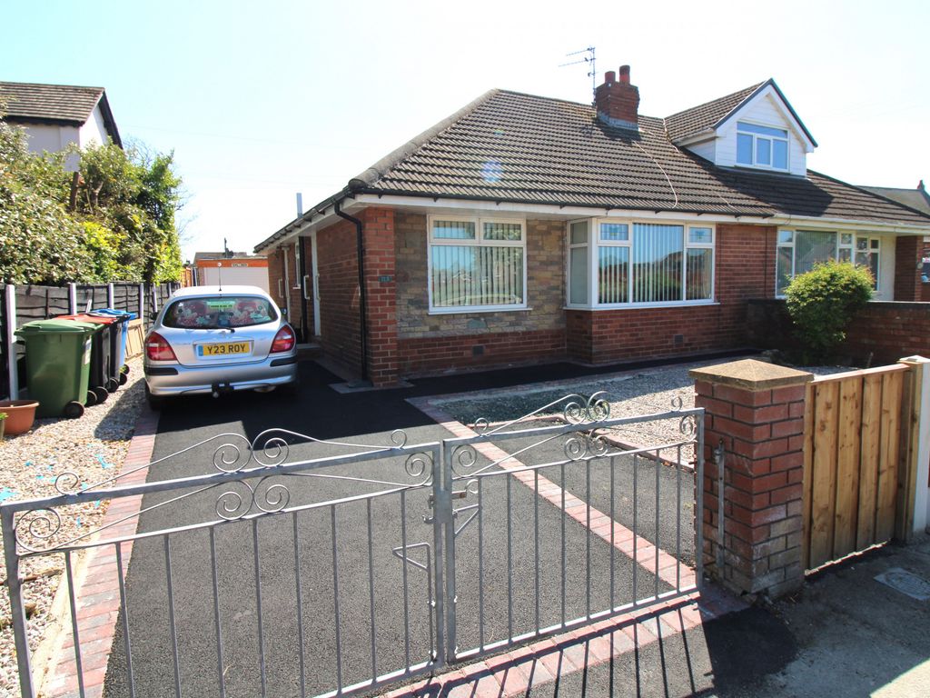 2 bed bungalow for sale in Trunnah Road, Thornton FY5, £165,000 Zoopla