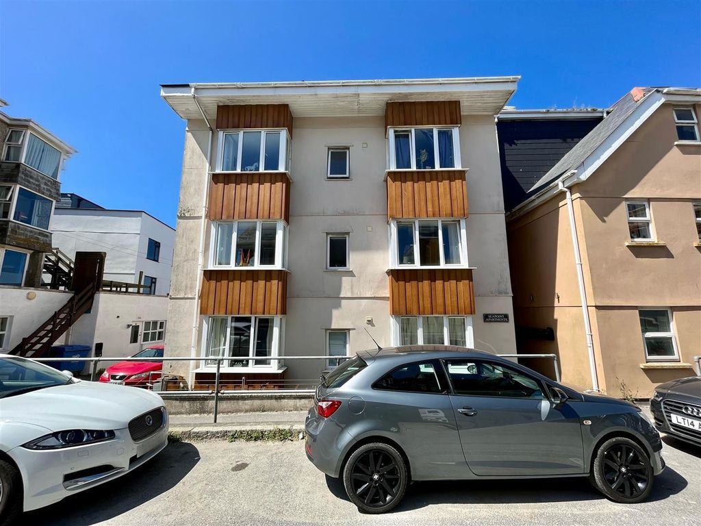 1 bed flat to rent in Trebarwith Crescent, Newquay TR7 Zoopla